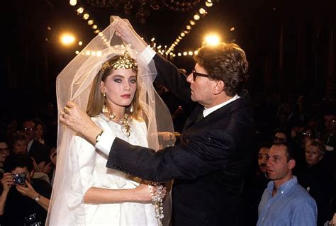 abito da sposa yves saint laurent|Yves Saint Laurent: 17 wedding dresses da ispirazione .